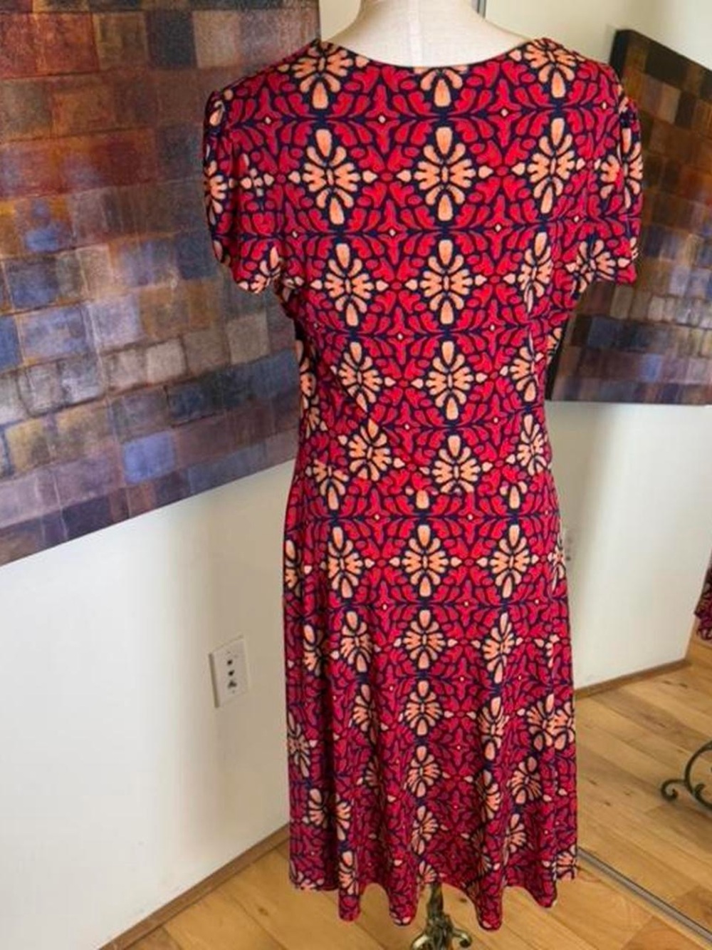 Leota Red Floral V-Neck Midi Dress with Cream Accents - Picture 4 of 5